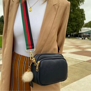 PomPom London Original Bag in Black Leather with 3 interchangeable straps